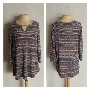 Absolutely Famous knit top